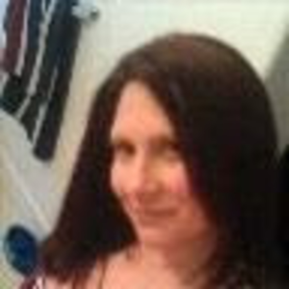 Meet your Posher, Sharmone
